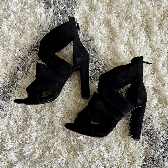 Zara Basic Collection Heels - Picture 5 of 9